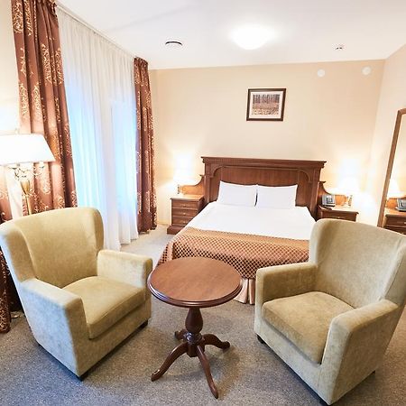 Victoria Hotel Na Zamkovoy Minszk Kültér fotó