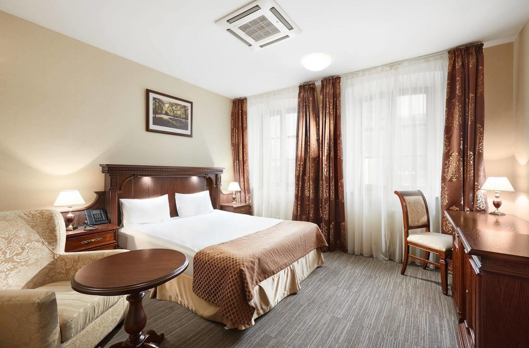 Victoria Hotel Na Zamkovoy Minszk Kültér fotó