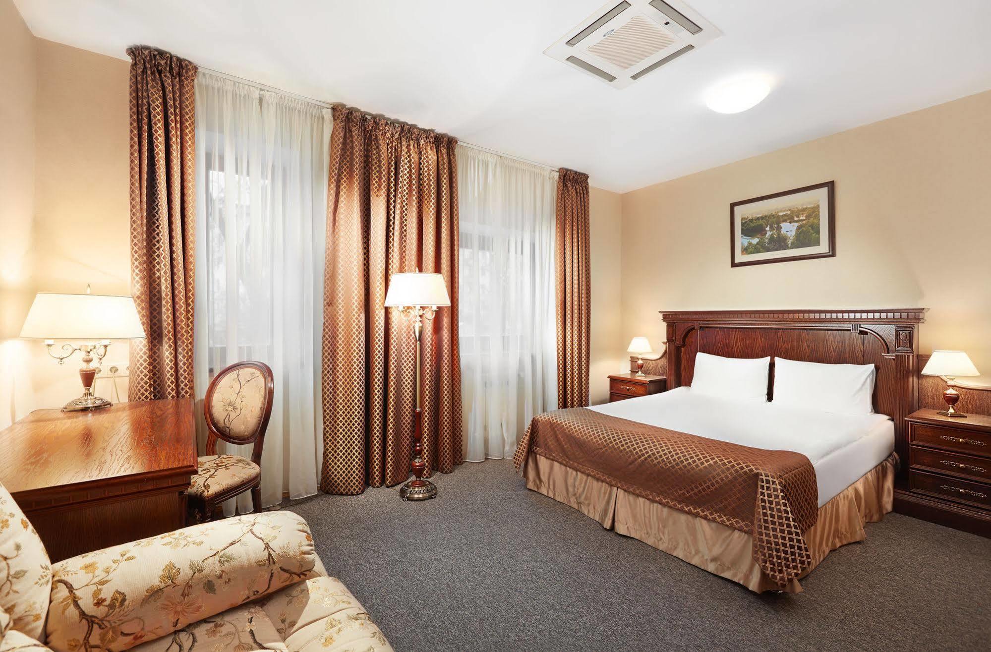 Victoria Hotel Na Zamkovoy Minszk Kültér fotó