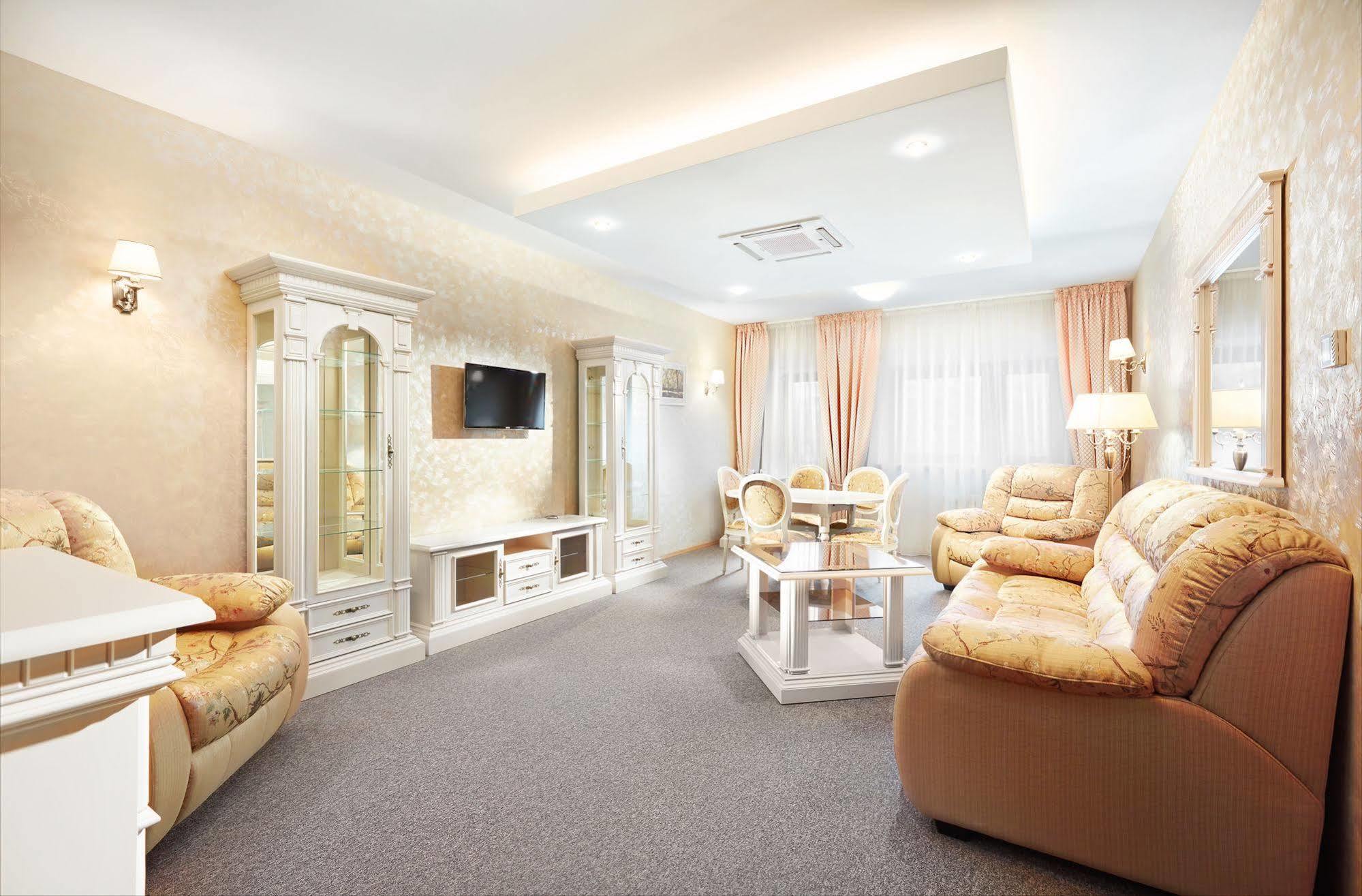 Victoria Hotel Na Zamkovoy Minszk Kültér fotó