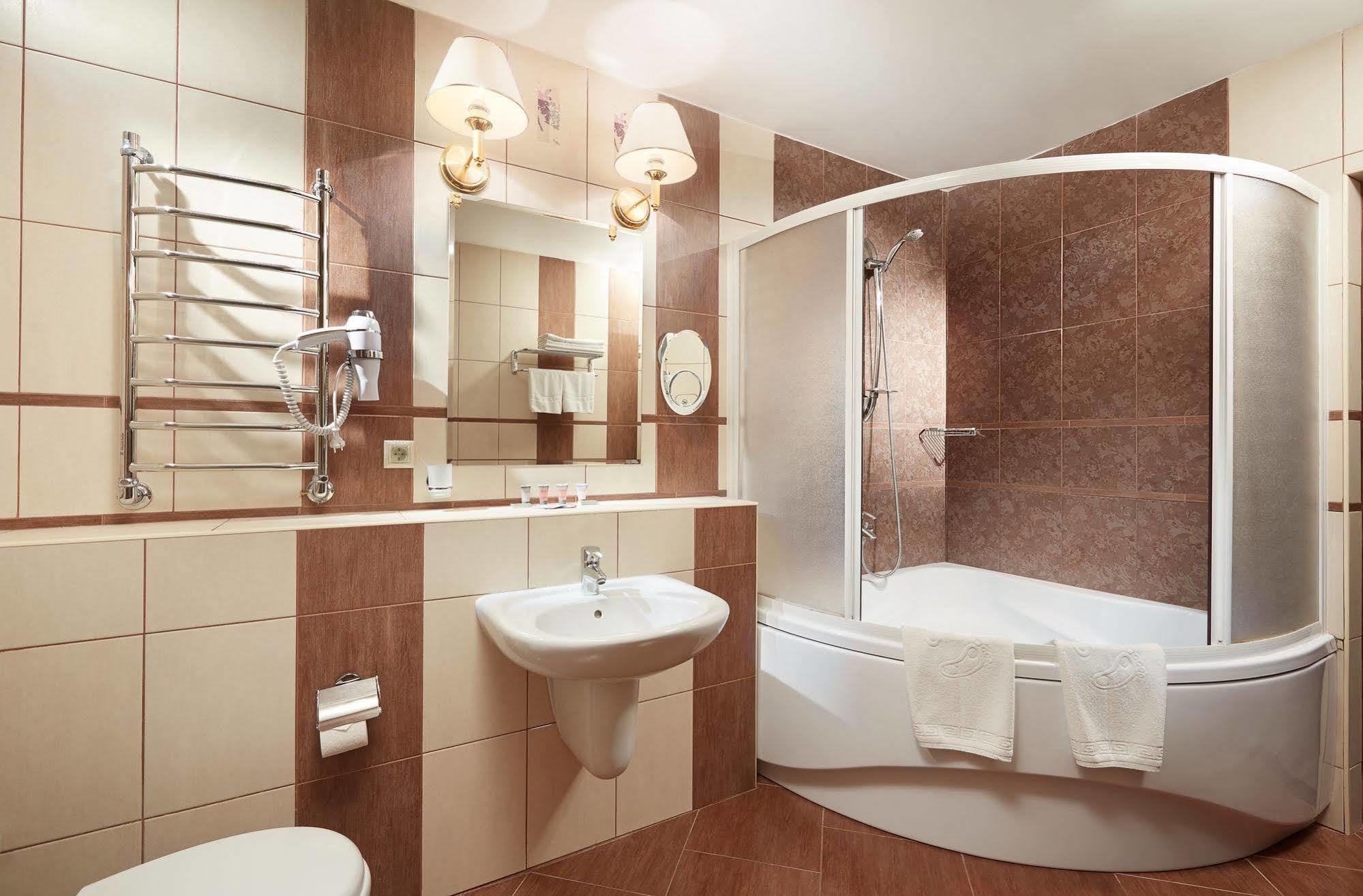 Victoria Hotel Na Zamkovoy Minszk Kültér fotó